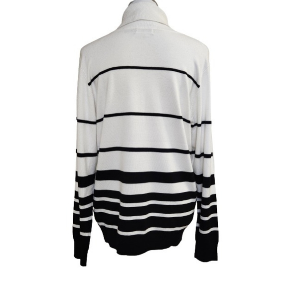 🆕️Calvin Klein Winter White & Black Stripe Turtleneck - Picture 7 of 11